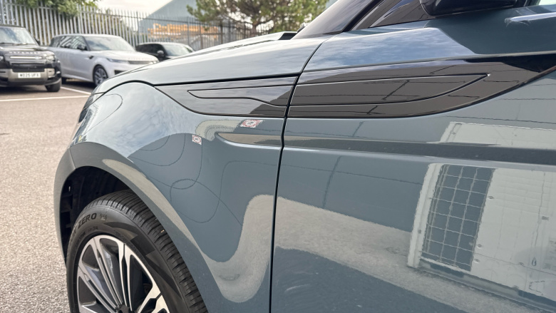 Land Rover Range Rover Evoque 2.0 D200 Dynamic SE 5dr Auto Diesel Hatchback